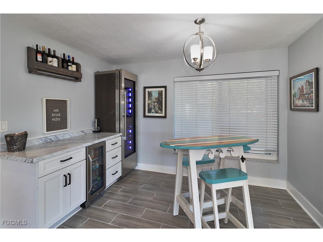 2376 Armour Drive Dunedin FL 34698 2025025341 image9