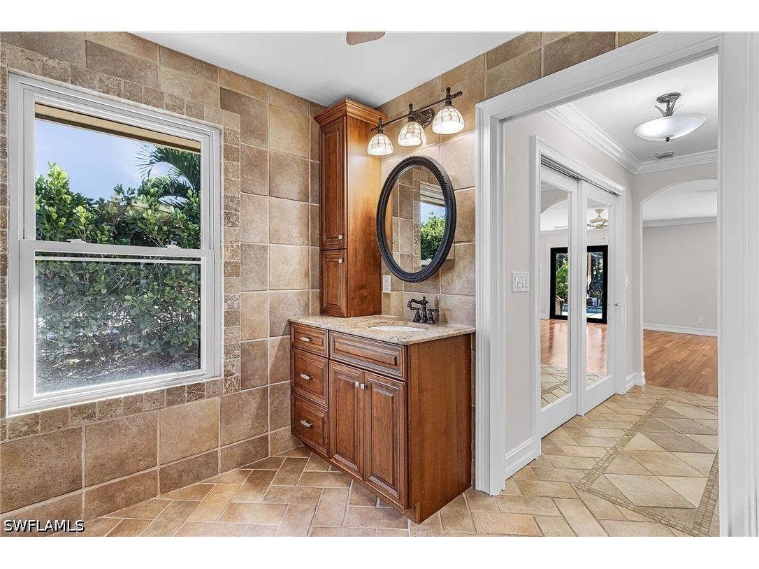2377 Kings Lake Boulevard Naples FL 34112 226015546 image29