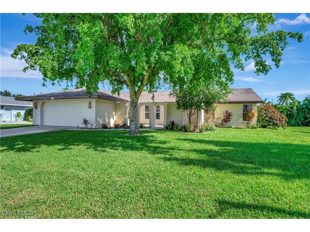 2377 Outrigger Lane Naples FL 34104 224059590 image1