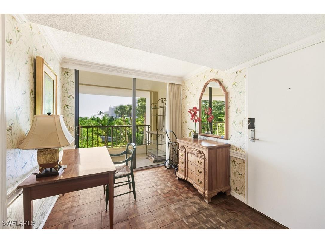 2378 Gulf Shore Boulevard N #303 Naples FL 34103 225085190 image3