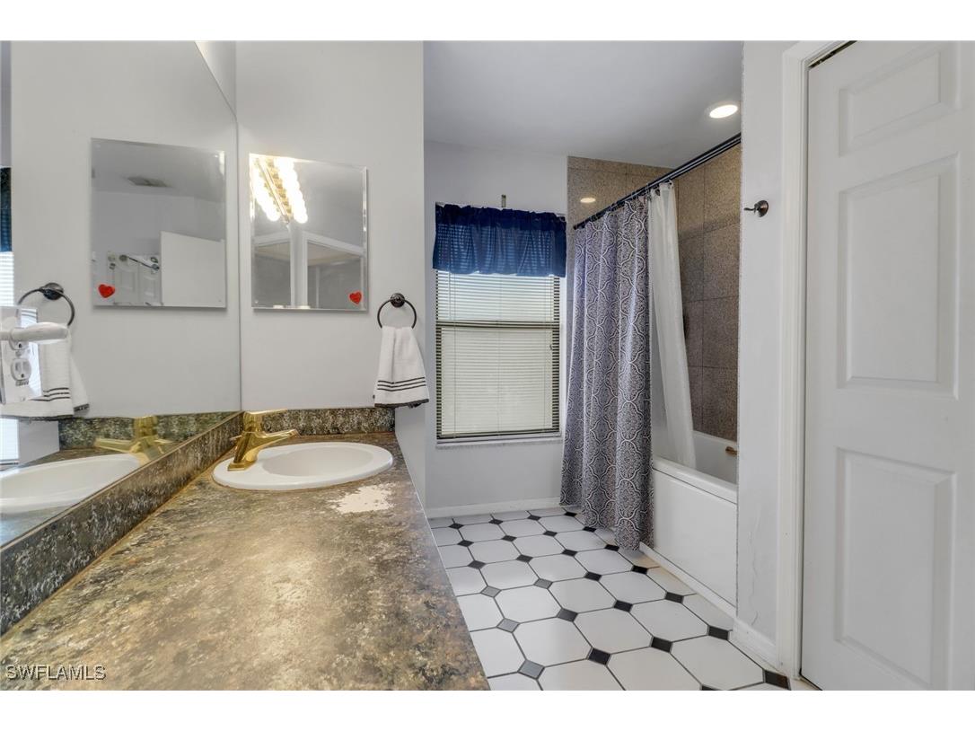 2378 River Reach Drive Naples FL 34104 225033552 image22