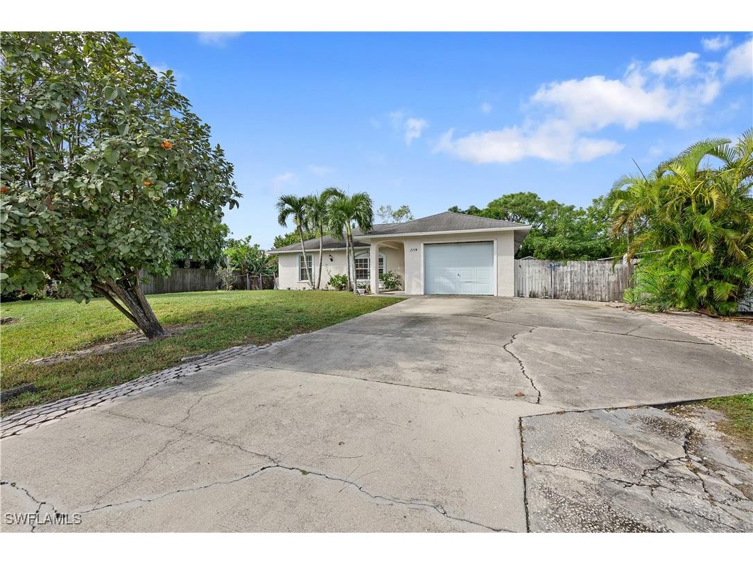 2379 55th Street SW Naples FL 34116 224090903 image1