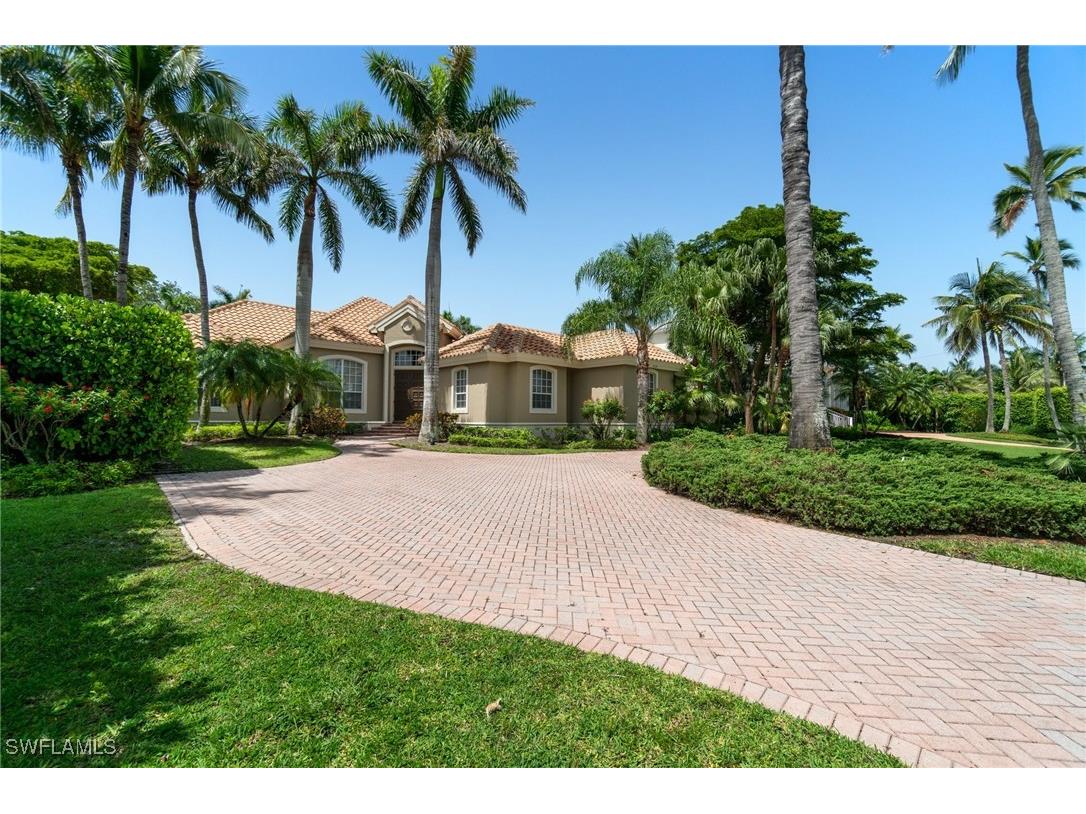 238 9th Avenue S Naples FL 34102 225054697 image1