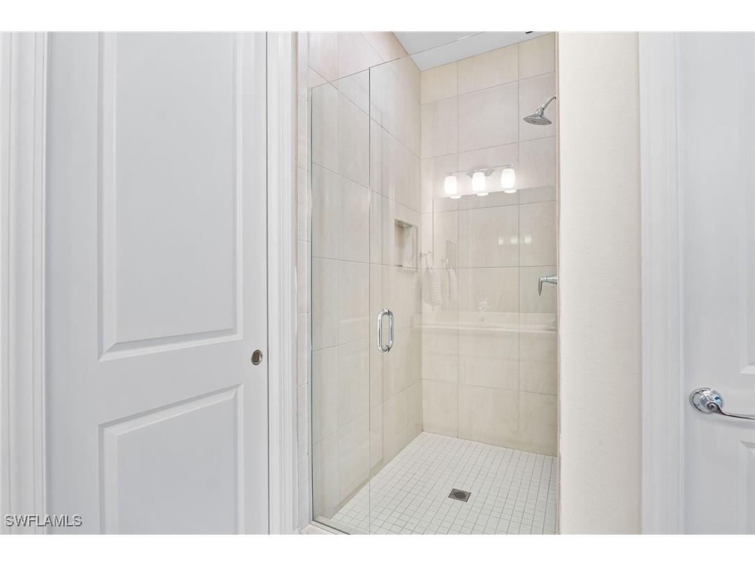238 Indies Drive E #201 Naples FL 34114 225076946 image13