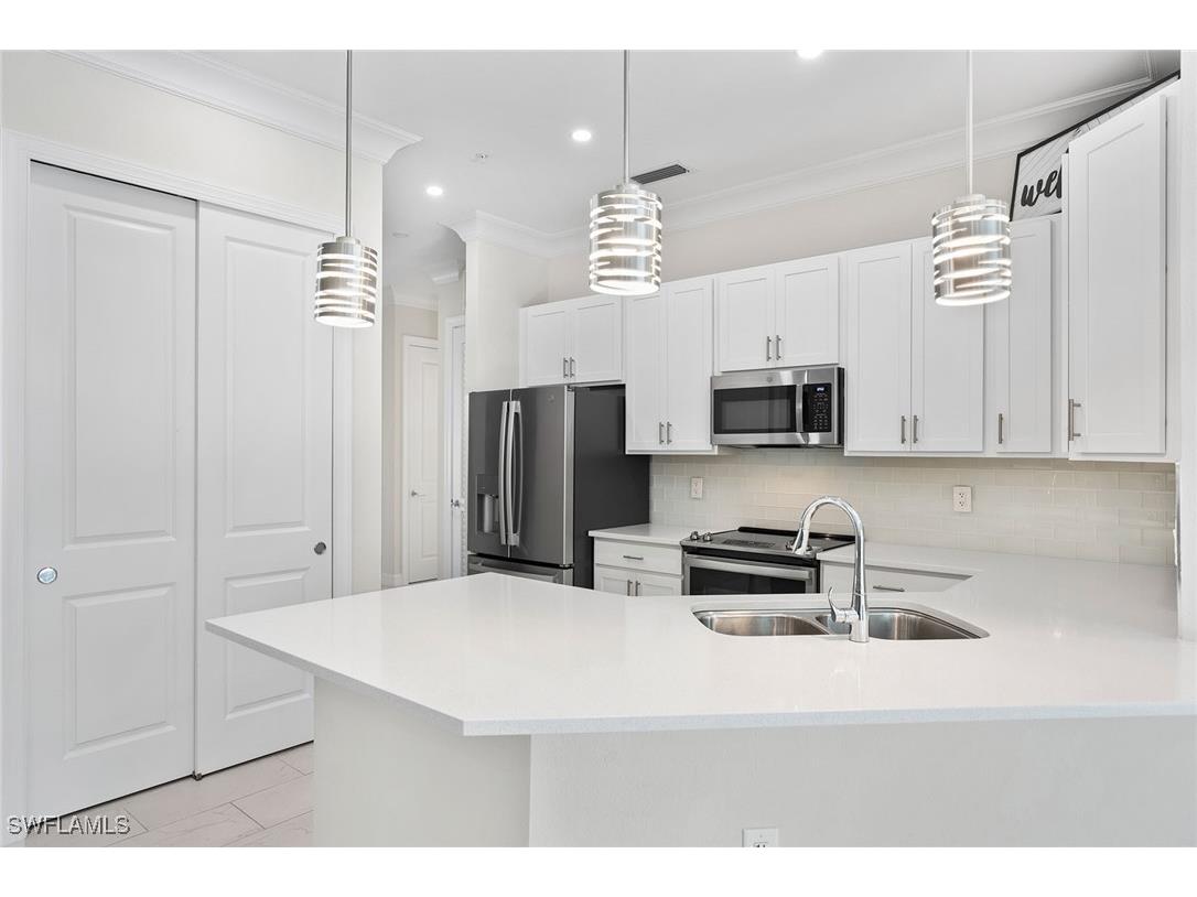 238 Indies Drive E #201 Naples FL 34114 225076946 image6