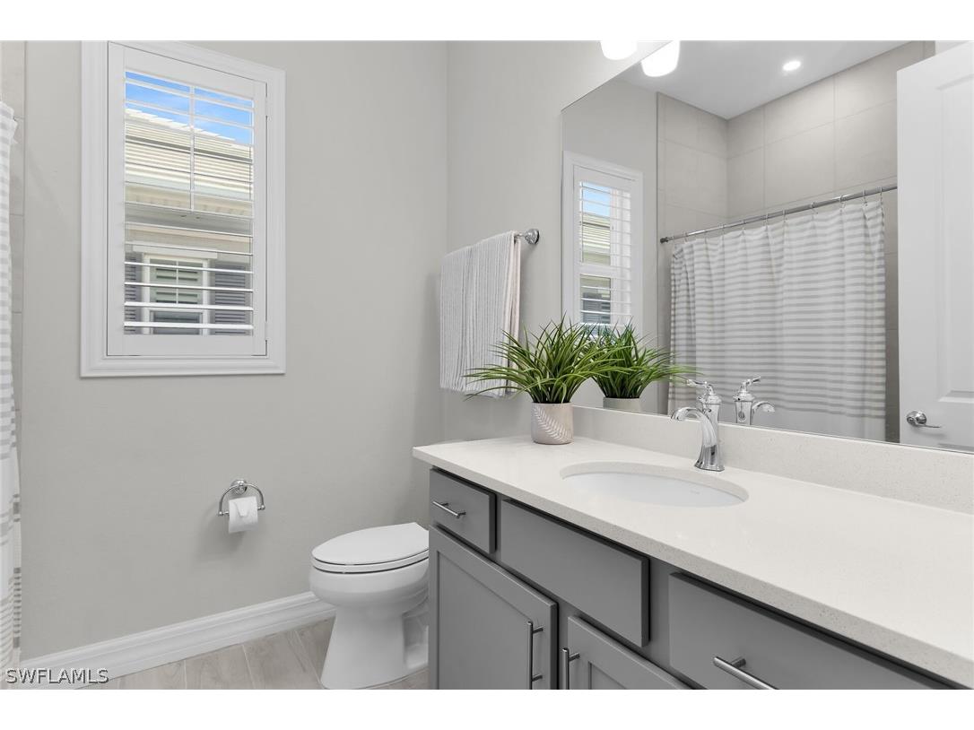 238 Indies Drive E #202 Naples FL 34114 226008960 image23