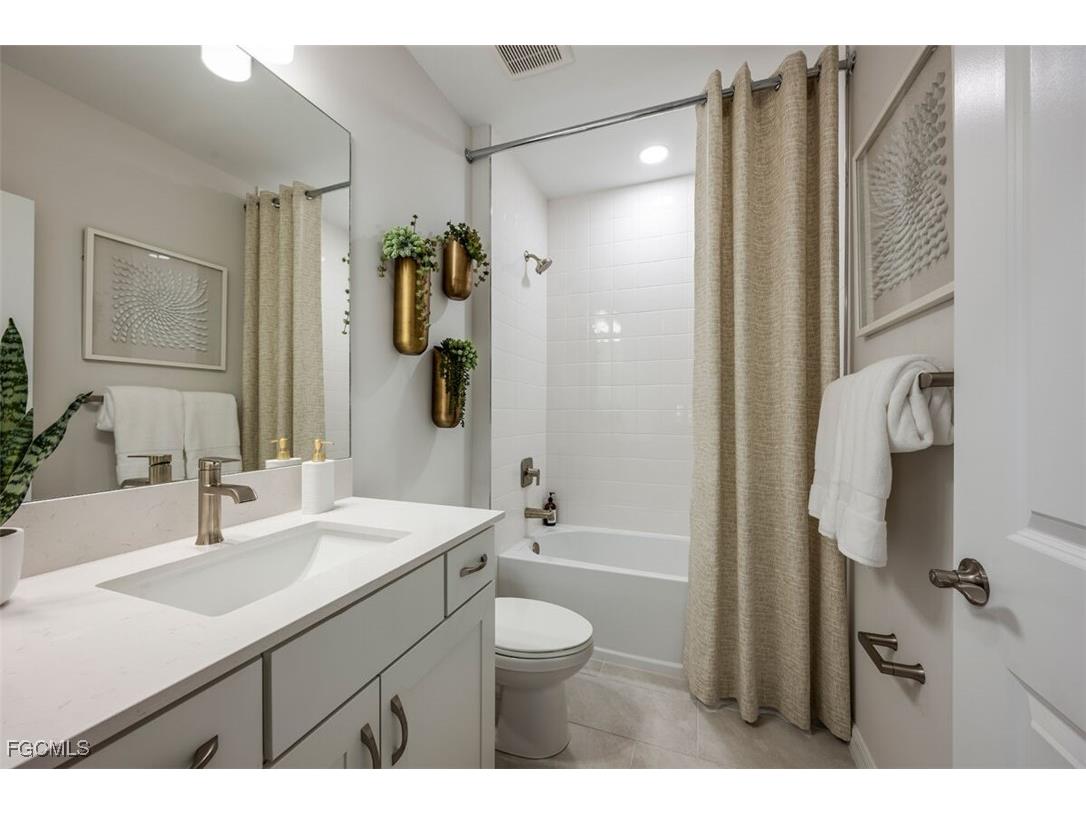 238 Lakeside Breeze Way Lehigh Acres FL 33936 2025018819 image13