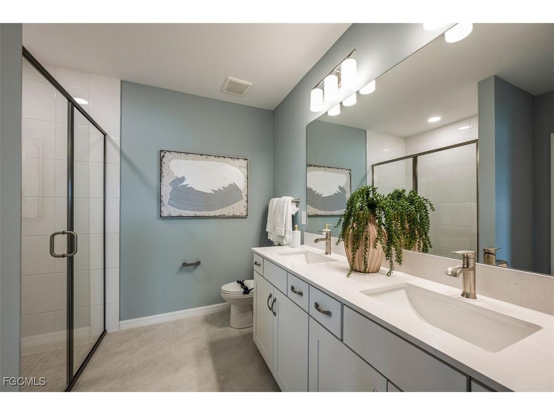 238 Lakeside Breeze Way Lehigh Acres FL 33936 2025018819 image9