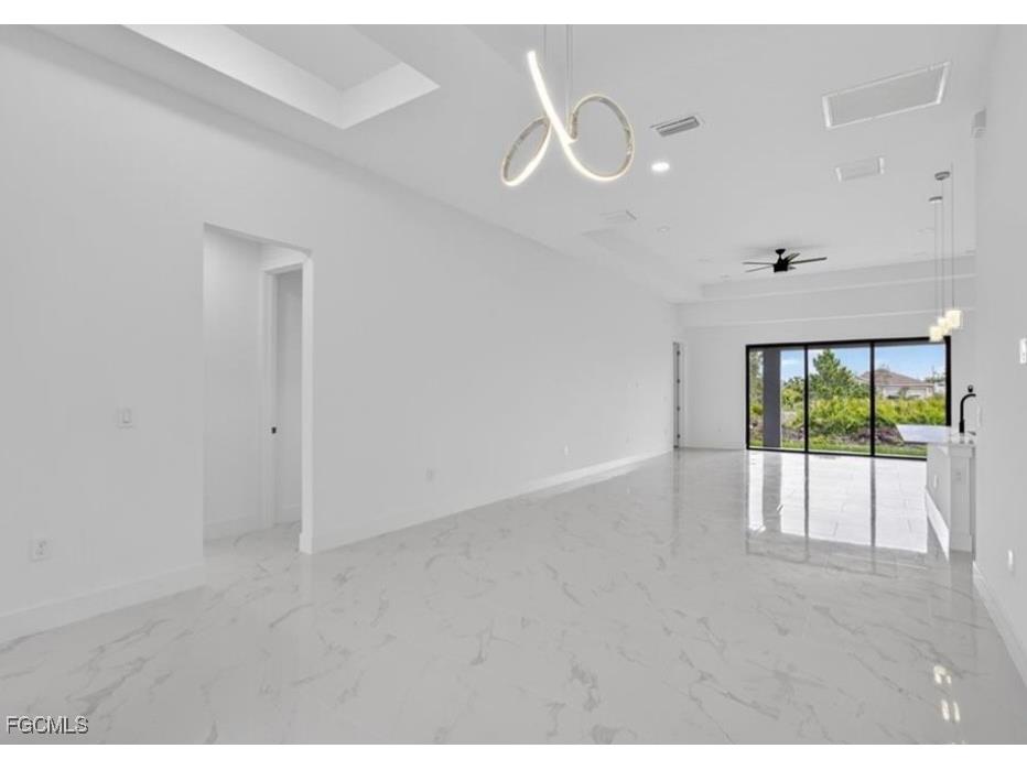 238 Narcissus Avenue S Lehigh Acres FL 33974 2025017365 image4