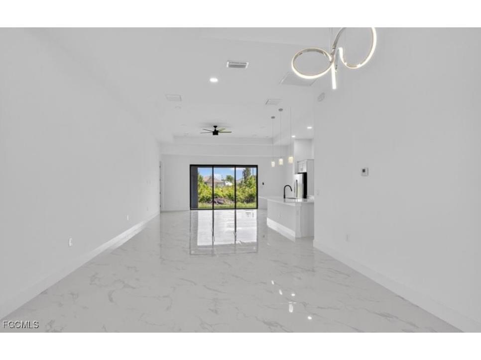 238 Narcissus Avenue S Lehigh Acres FL 33974 2025017365 image9