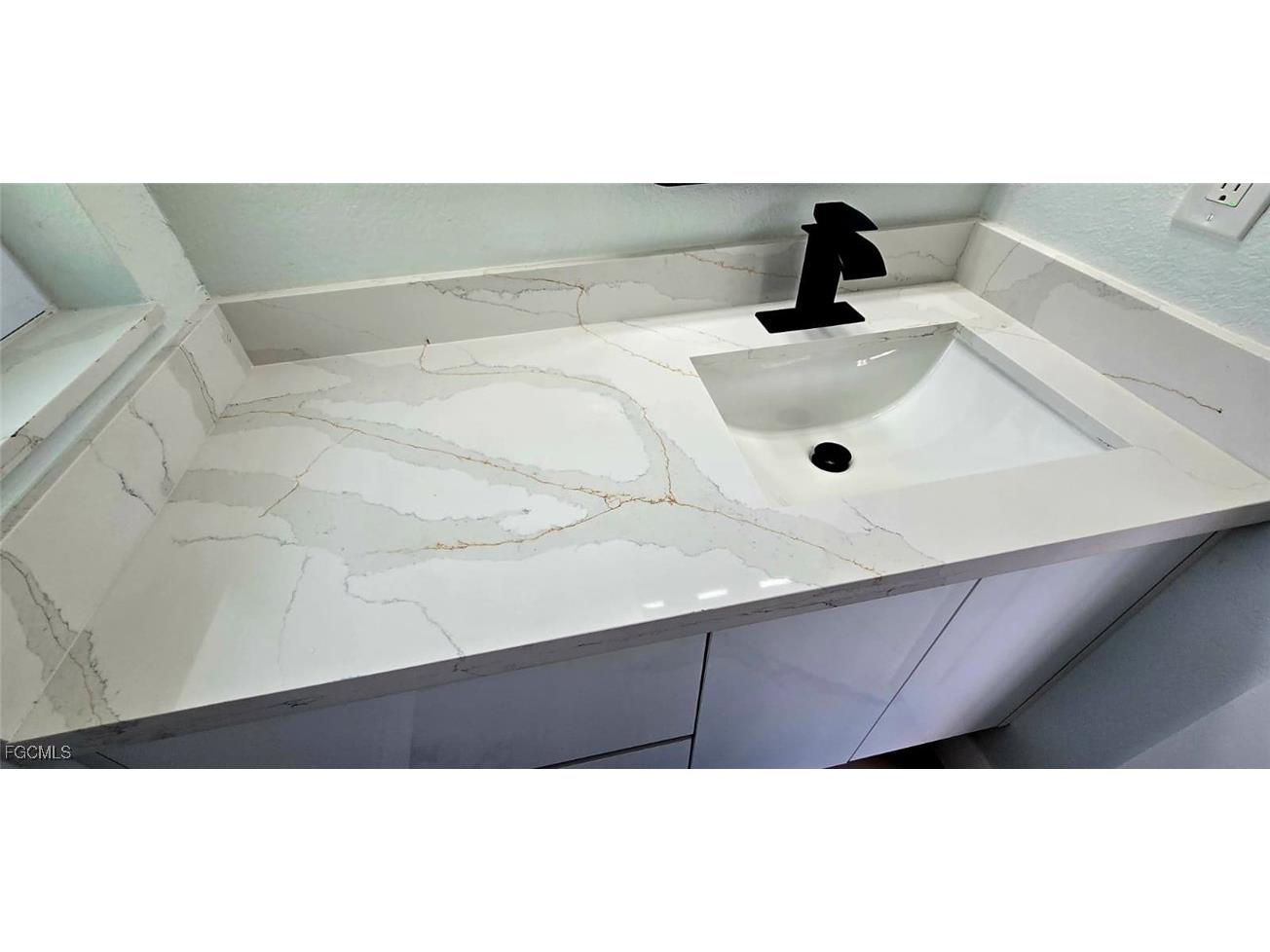 238 SE 46th Lane Cape Coral FL 33904 2025022196 image21