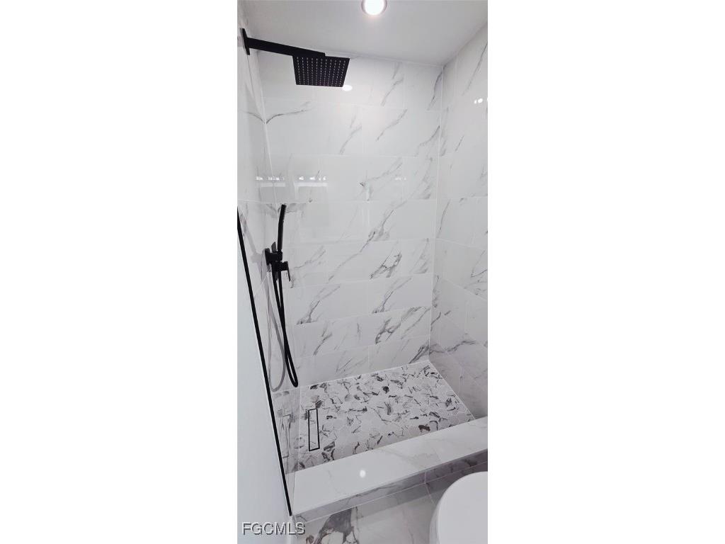 238 SE 46th Lane Cape Coral FL 33904 2025022196 image22