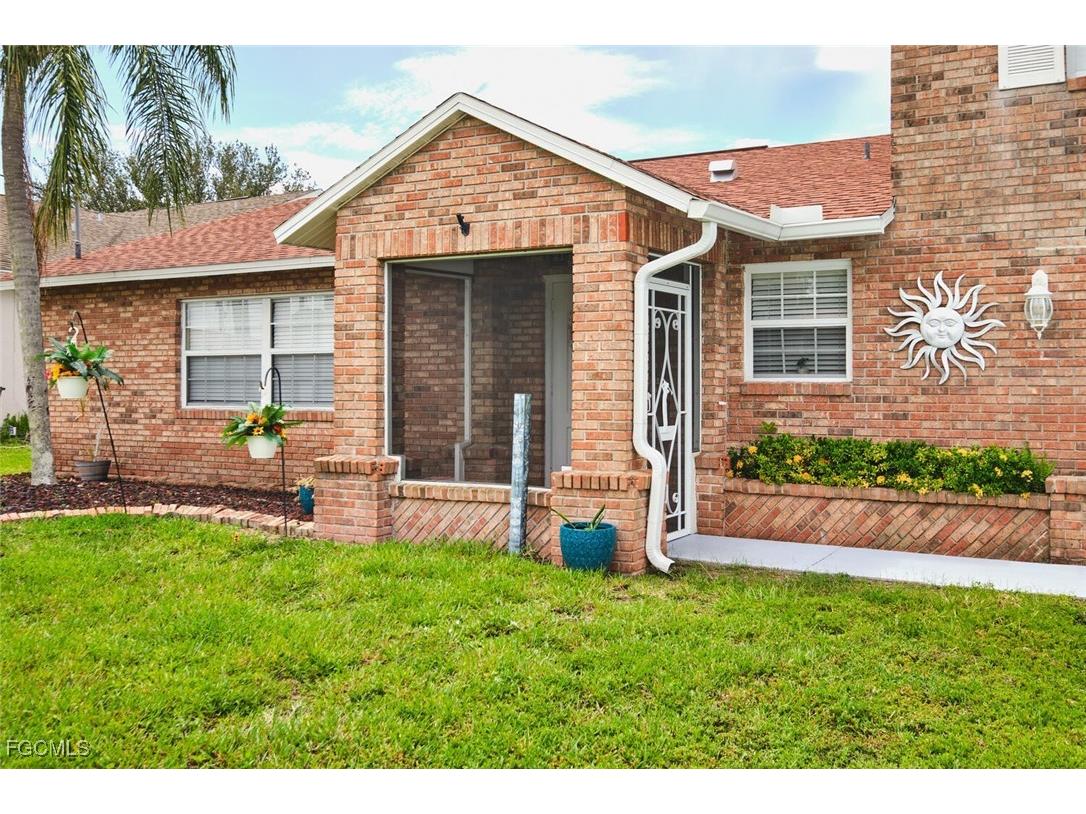 238 SE 9th Terrace Cape Coral FL 33990 225051890 image2