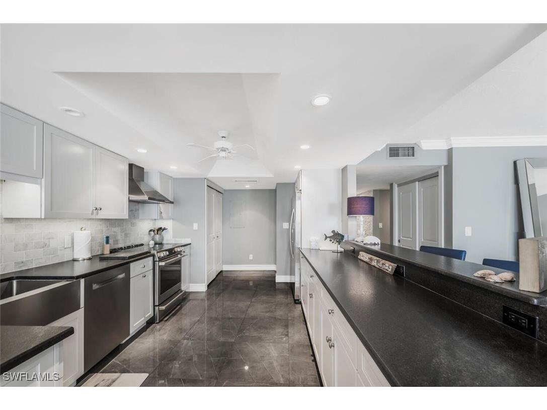 2381 Gulf Shore Boulevard N #503 Naples FL 34103 225036830 image19