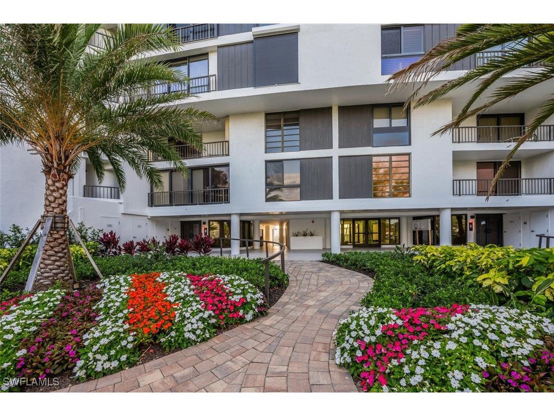 2381 Gulf Shore Boulevard N #503 Naples FL 34103 225036830 image2