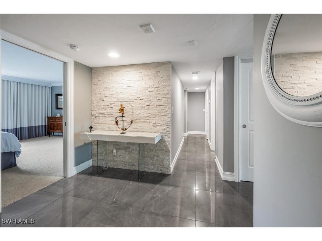 2381 Gulf Shore Boulevard N #503 Naples FL 34103 225036830 image4