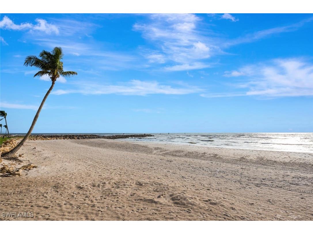 2381 Gulf Shore Boulevard N #503 Naples FL 34103 225036830 image40