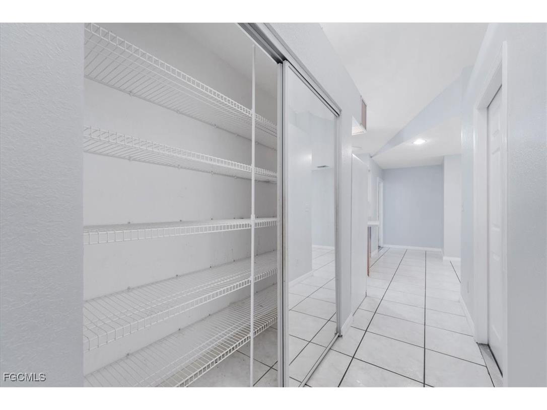 2831 White Boulevard Naples FL 34117 2025010012 image12