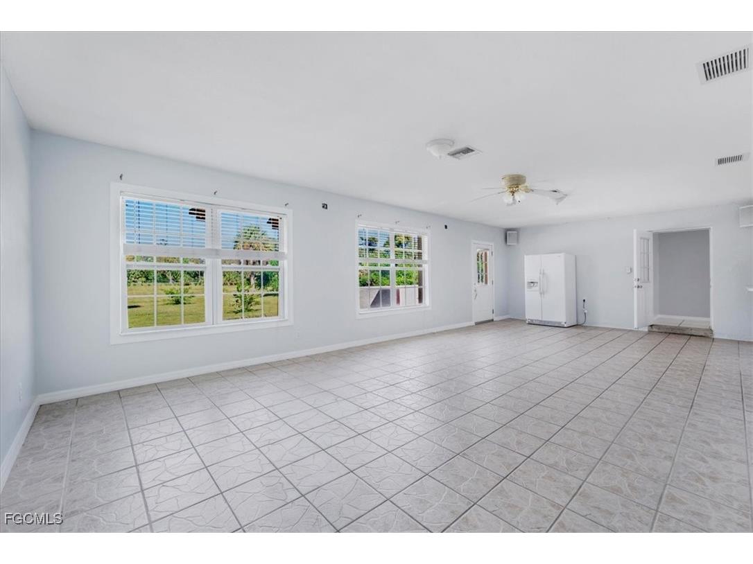 2831 White Boulevard Naples FL 34117 2025010012 image14