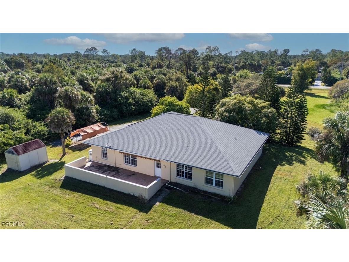 2831 White Boulevard Naples FL 34117 2025010012 image16