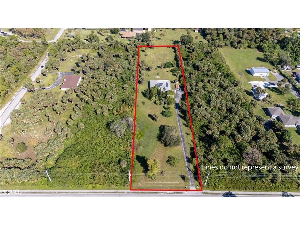 2831 White Boulevard Naples FL 34117 2025010012 image2