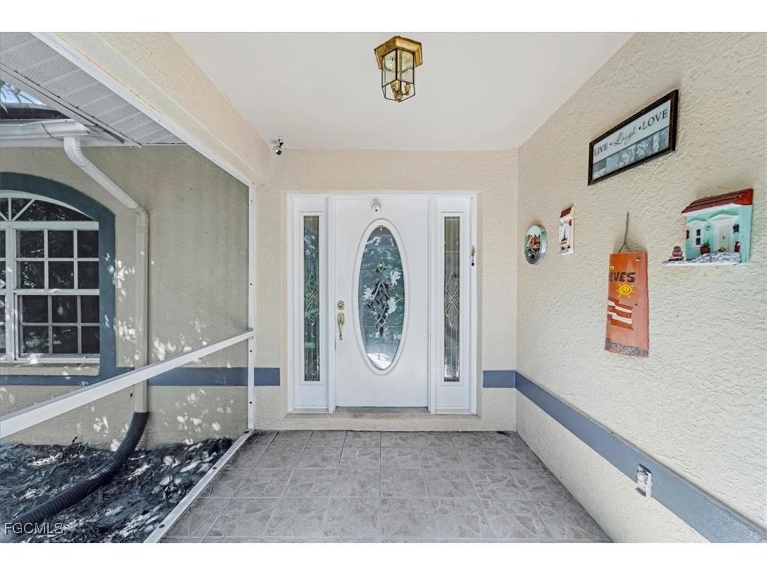 2831 White Boulevard Naples FL 34117 2025010012 image5