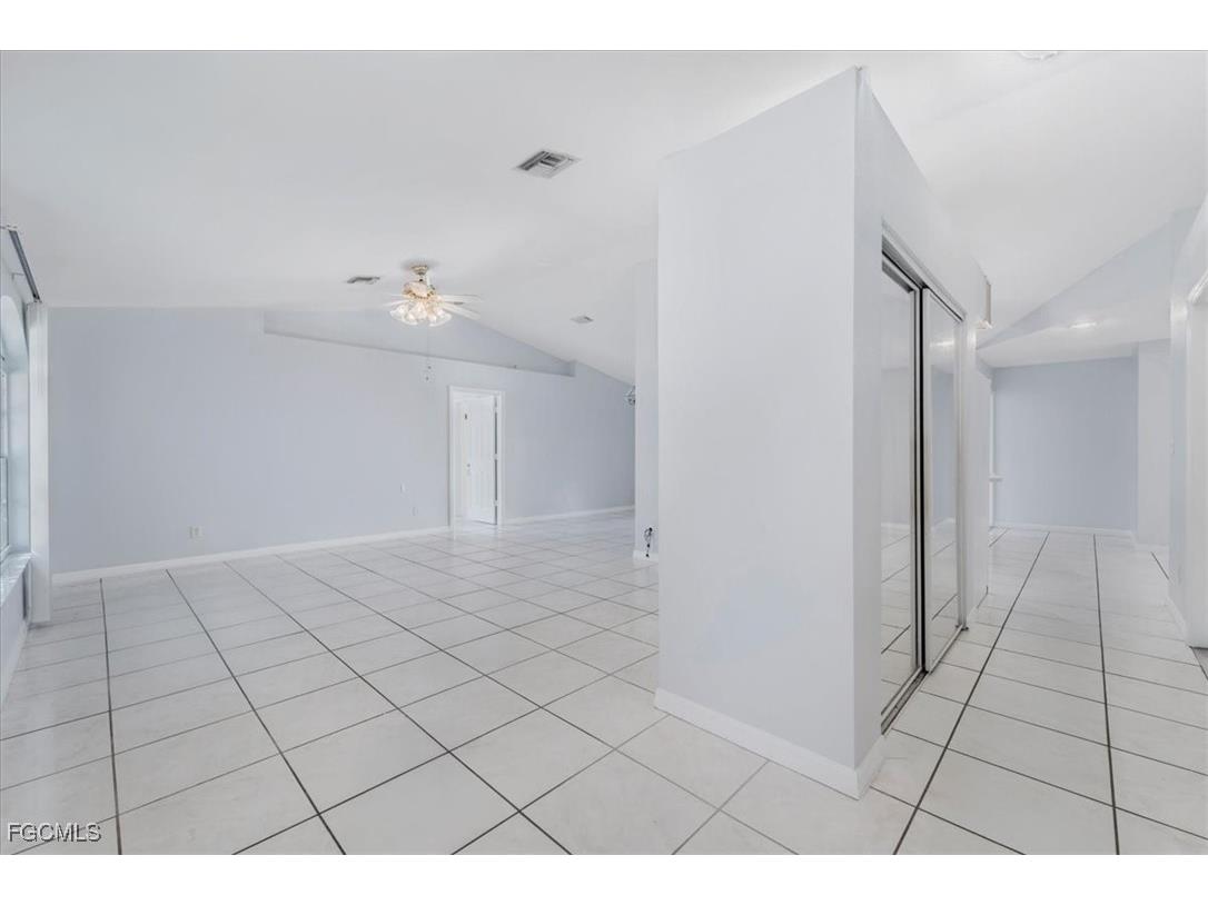 2831 White Boulevard Naples FL 34117 2025010012 image7