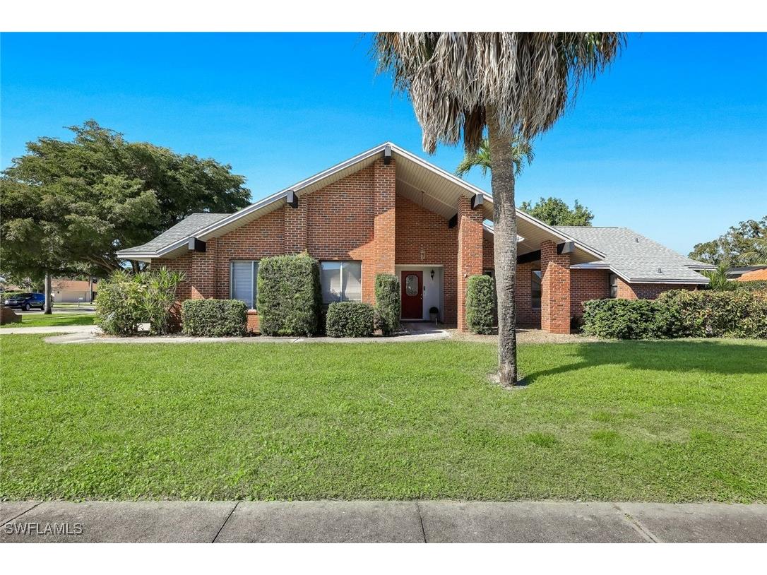 2383 Mayfield Court #4 Naples FL 34105 226004180 image1