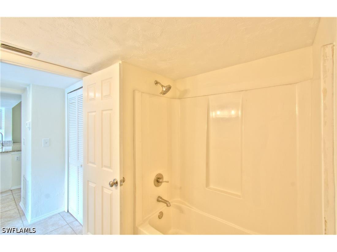 2385 Naples Trace Circle #2 Naples FL 34109 226020513 image20