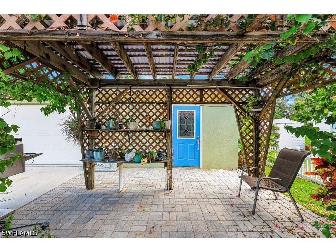 2385 Sunset Avenue Naples FL 34112 226025892 image11
