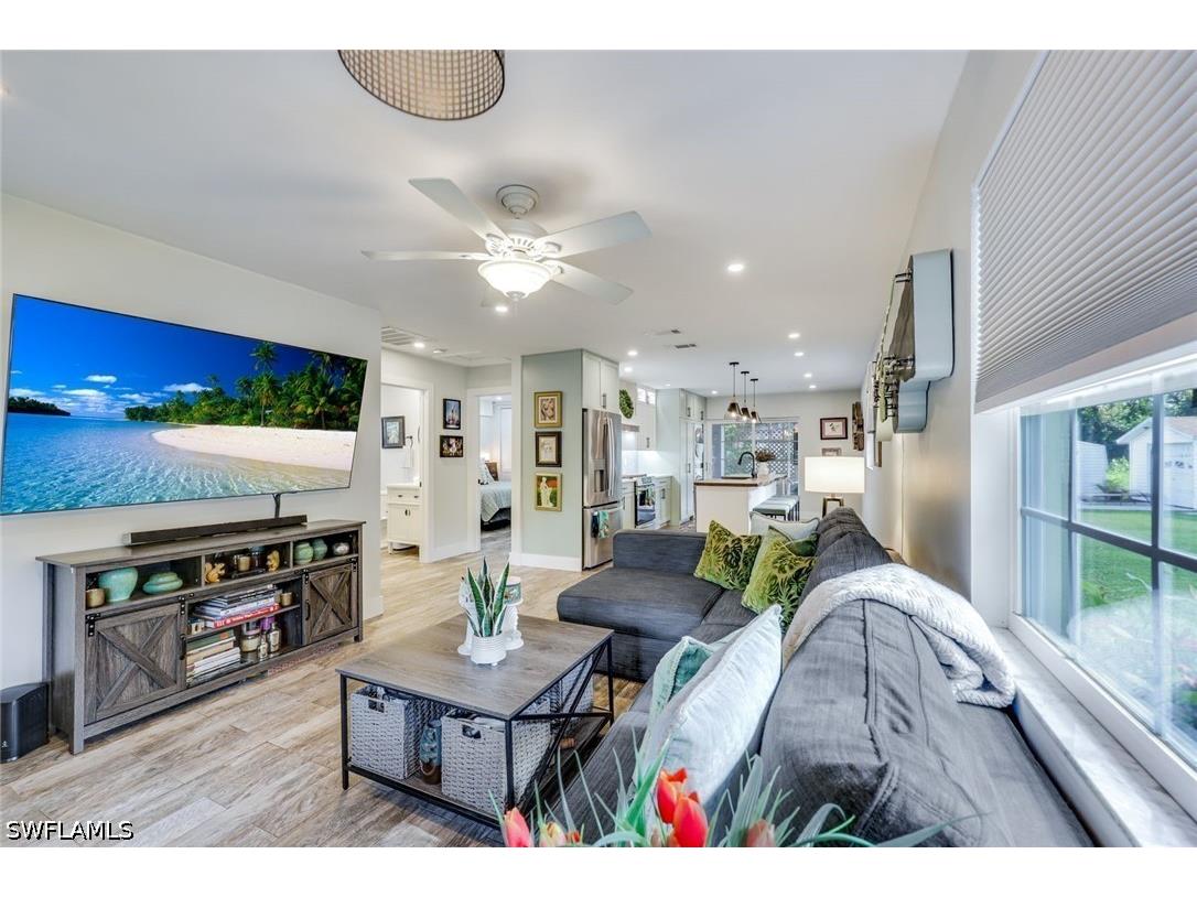 2385 Sunset Avenue Naples FL 34112 226025892 image3