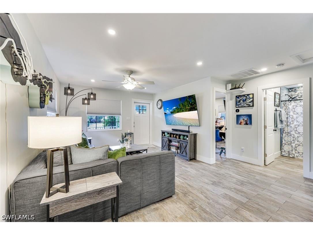 2385 Sunset Avenue Naples FL 34112 226025892 image4