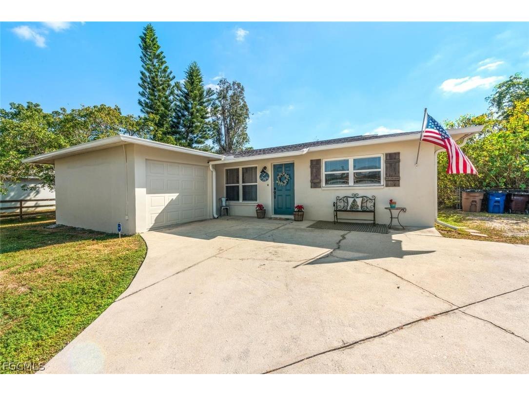 2386 Andros Avenue Fort Myers FL 33905 2026011785 image1