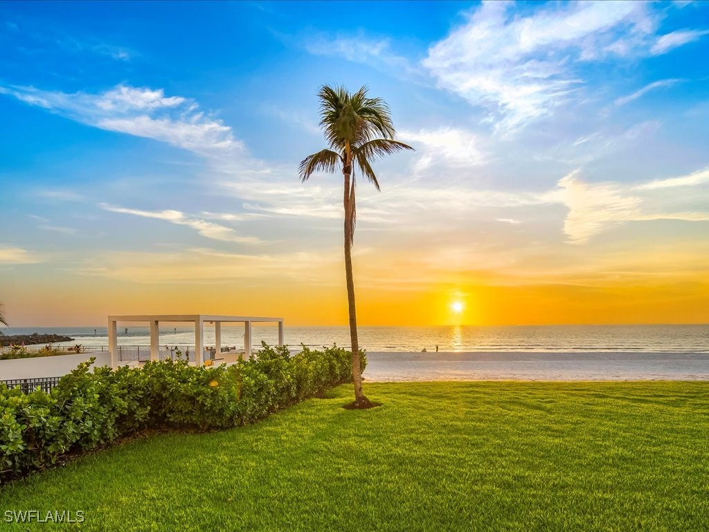 2386 Gulf Shore Boulevard N #104 Naples FL 34103 225079441 image39