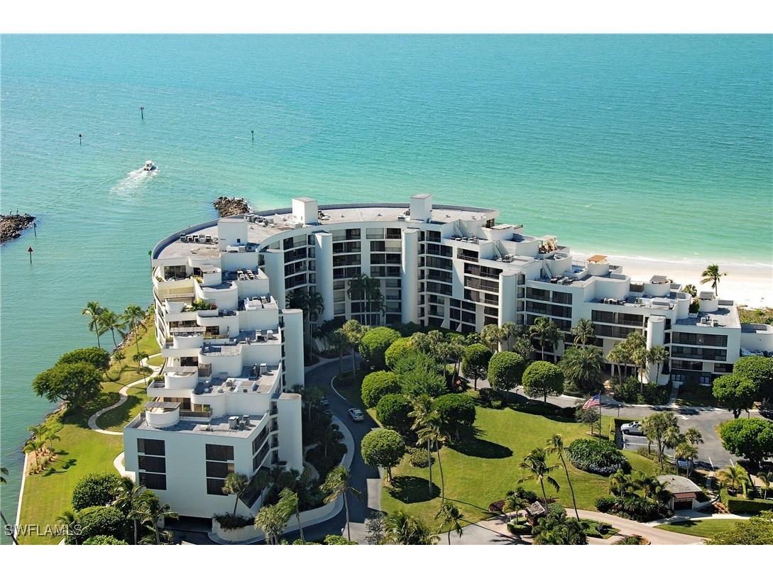 2388 Gulf Shore Boulevard N #204 Naples FL 34103 225081848 image1