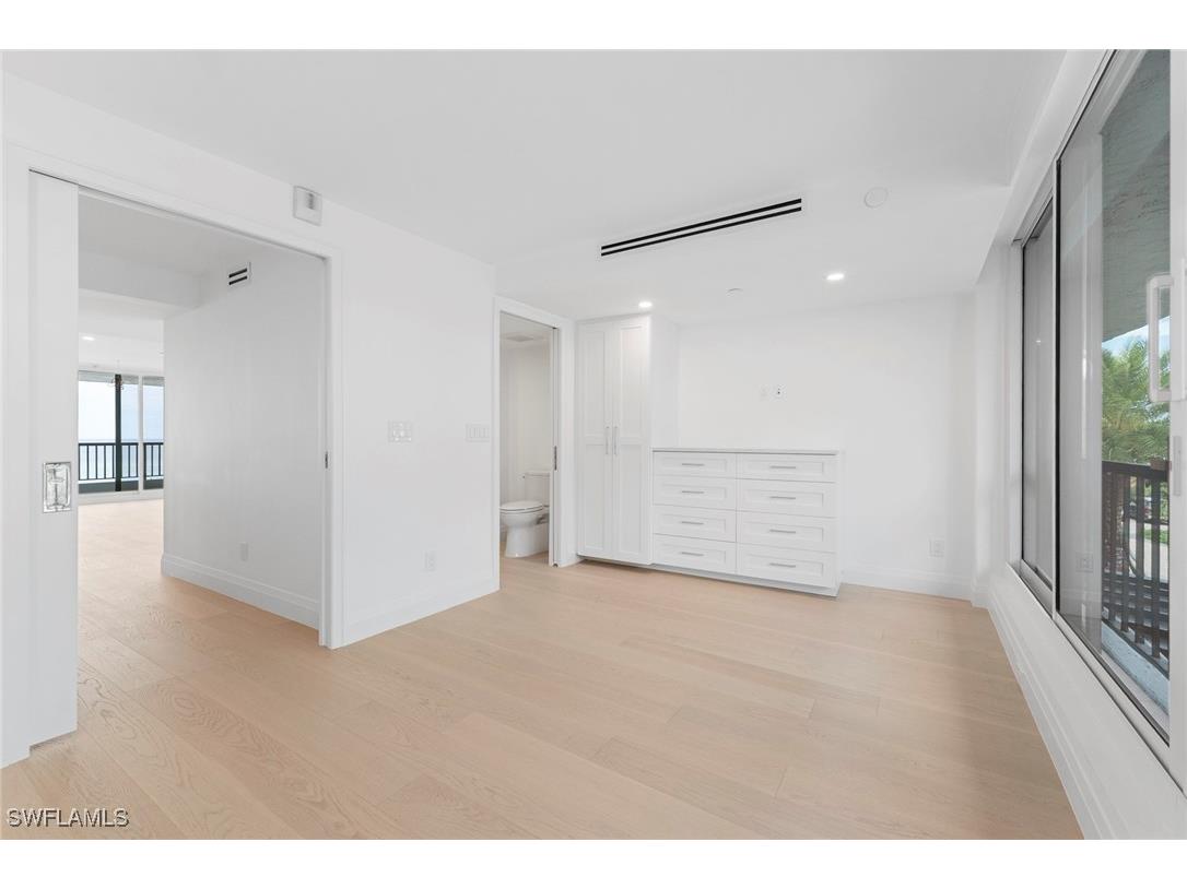 2388 Gulf Shore Boulevard N #204 Naples FL 34103 225081848 image25