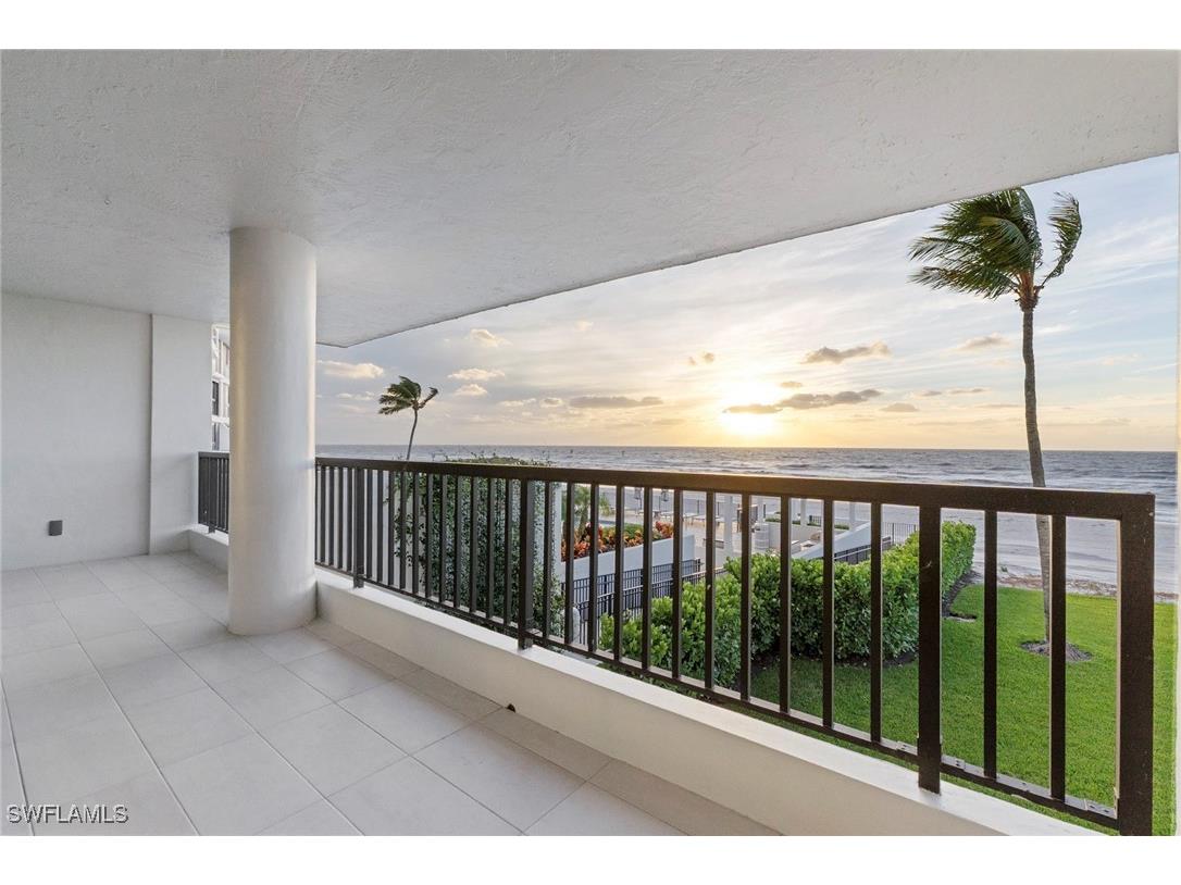 2388 Gulf Shore Boulevard N #204 Naples FL 34103 225081848 image3