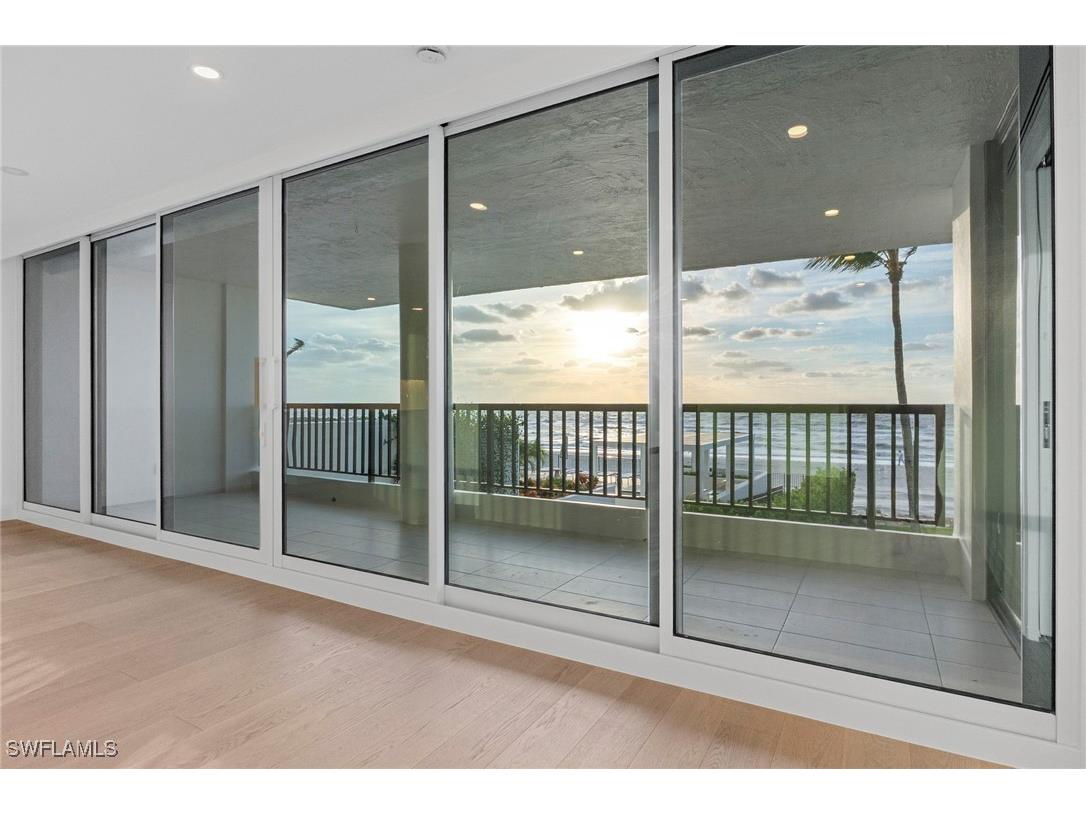 2388 Gulf Shore Boulevard N #204 Naples FL 34103 225081848 image4