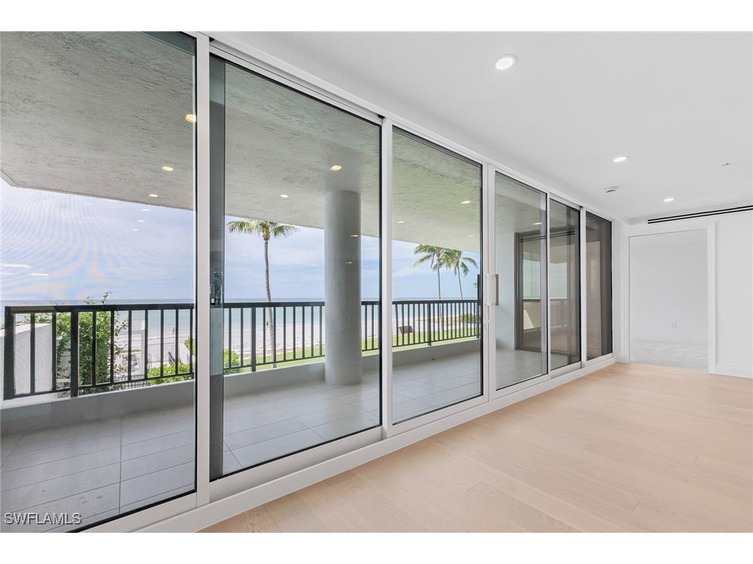 2388 Gulf Shore Boulevard N #204 Naples FL 34103 225081848 image5