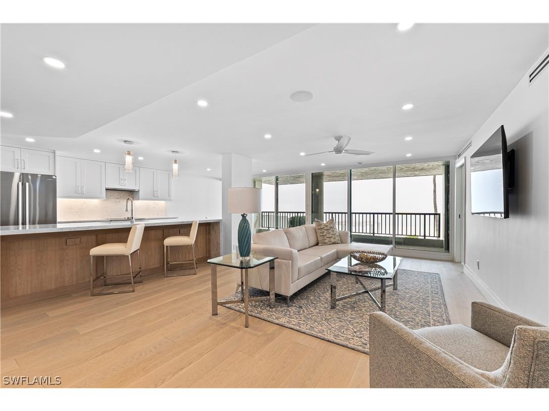 2388 Gulf Shore Boulevard N #204 Naples FL 34103 225081848 image7