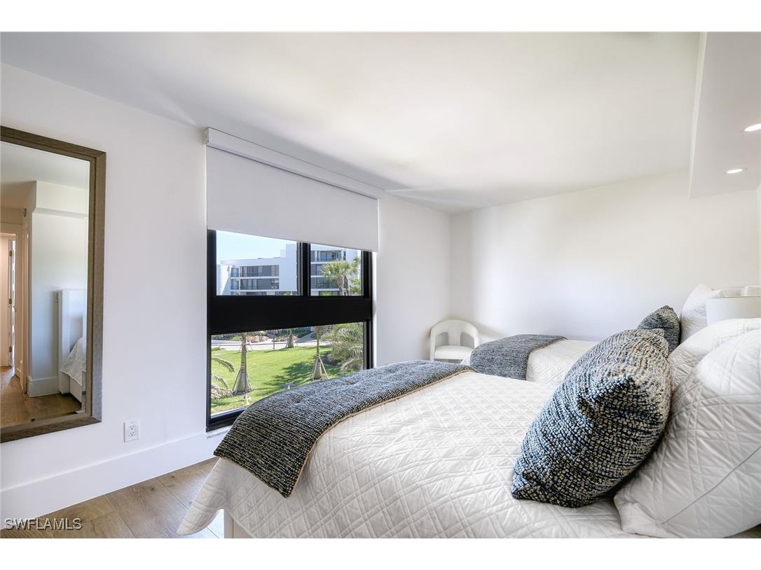 2389 Gulf Shore Boulevard N #302 Naples FL 34103 225076314 image17