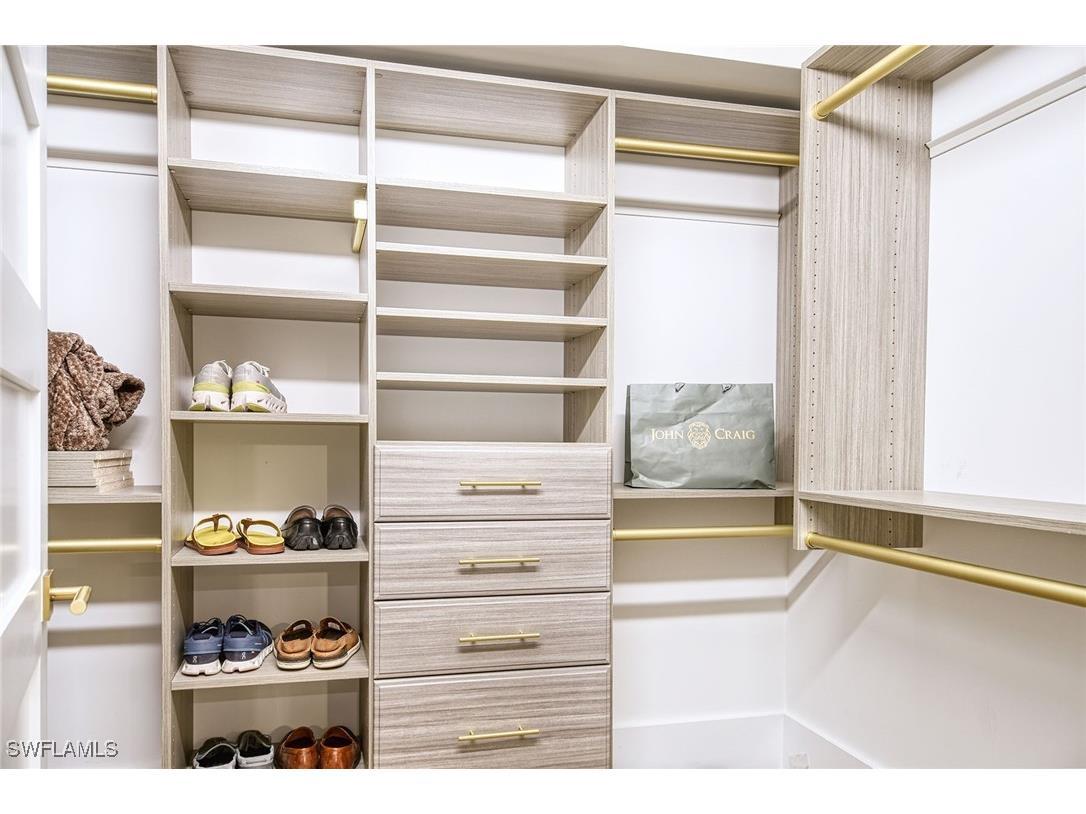 2389 Gulf Shore Boulevard N #302 Naples FL 34103 225076314 image23