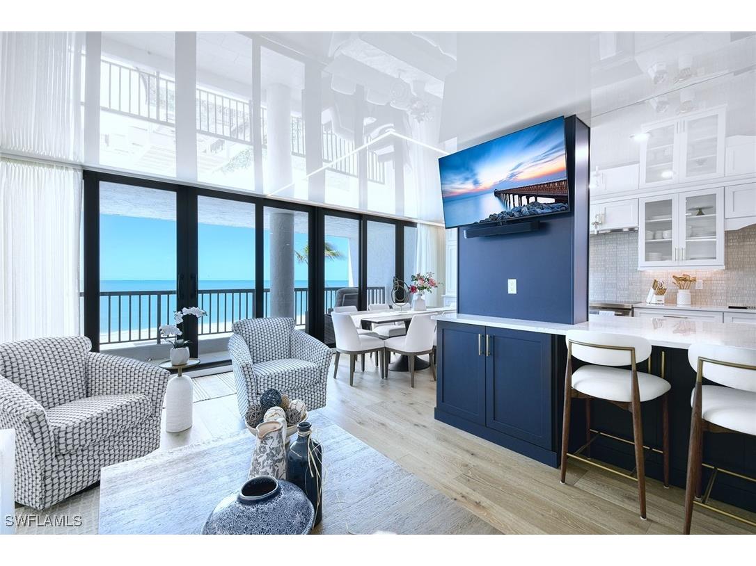 2389 Gulf Shore Boulevard N #302 Naples FL 34103 225076314 image3