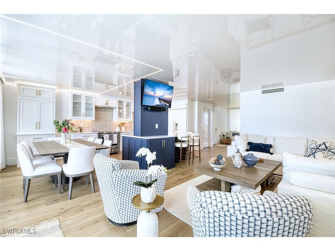 2389 Gulf Shore Boulevard N #302 Naples FL 34103 225076314 image8