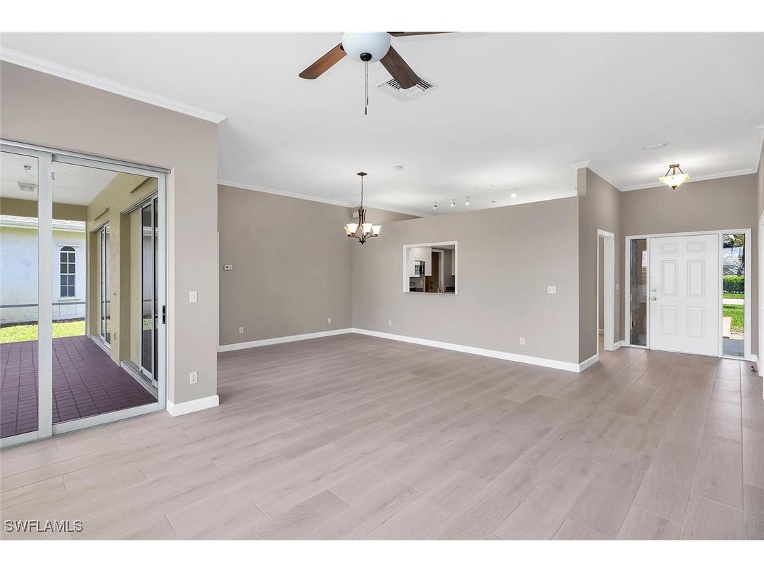 2389 Piccadilly Circus Naples FL 34112 225084394 image2