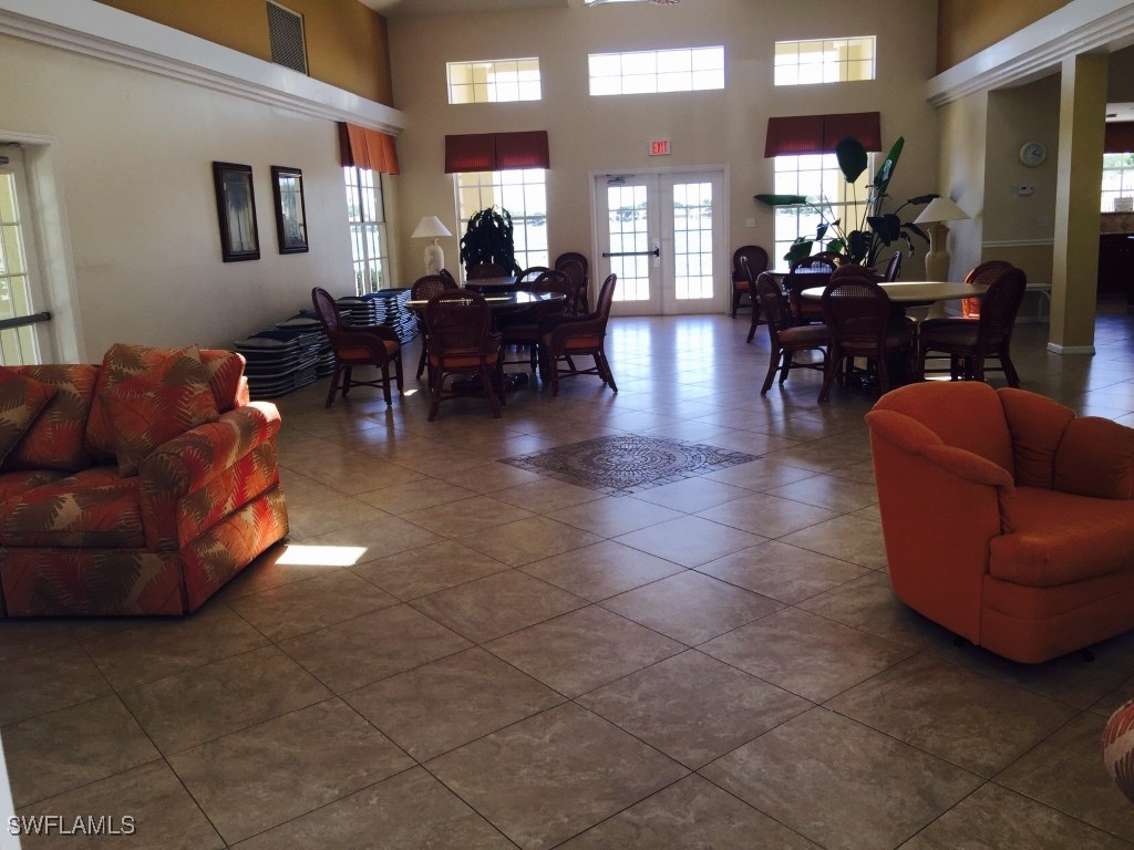 2389 Piccadilly Circus Naples FL 34112 225084394 image22
