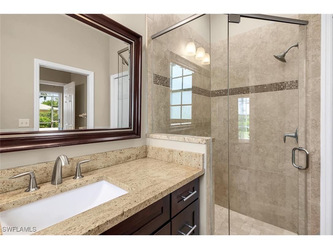 2389 Piccadilly Circus Naples FL 34112 225084394 image6