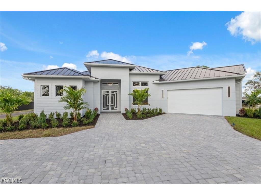 239 20th Avenue NE Naples FL 34120 2026009434 image1