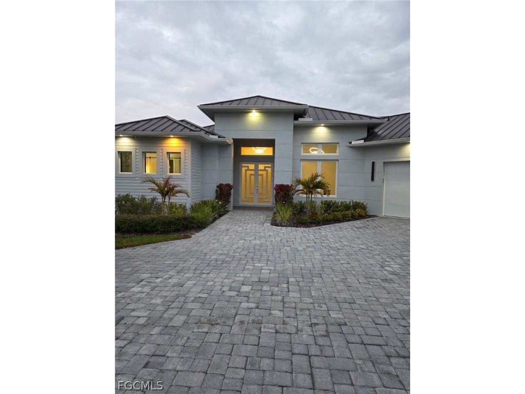 239 20th Avenue NE Naples FL 34120 2026009434 image2