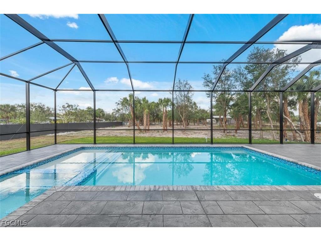 239 20th Avenue NE Naples FL 34120 2026009434 image8